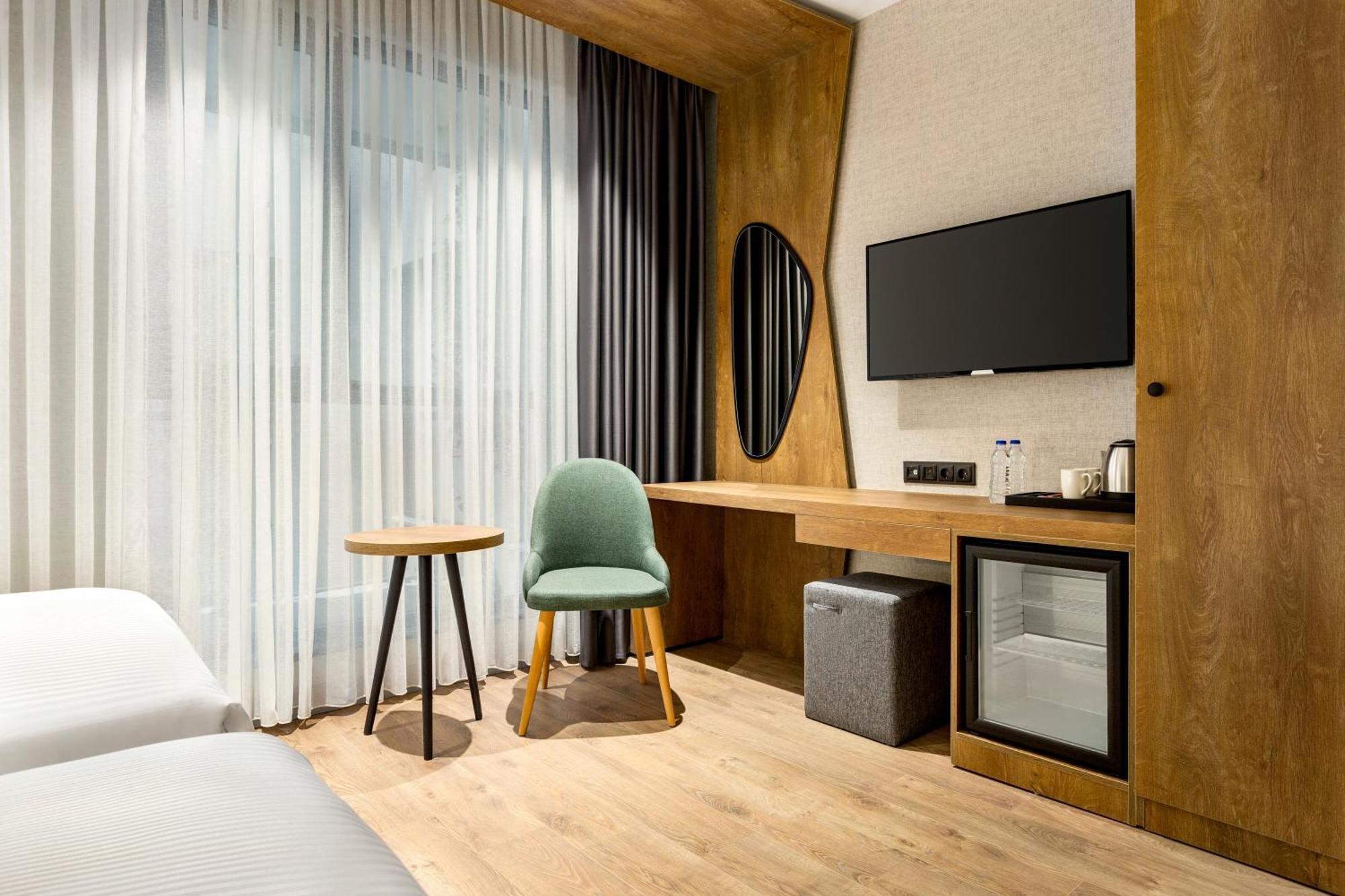 Ramada Encore By Wyndham Istanbul Arnavutkoy Exterior foto