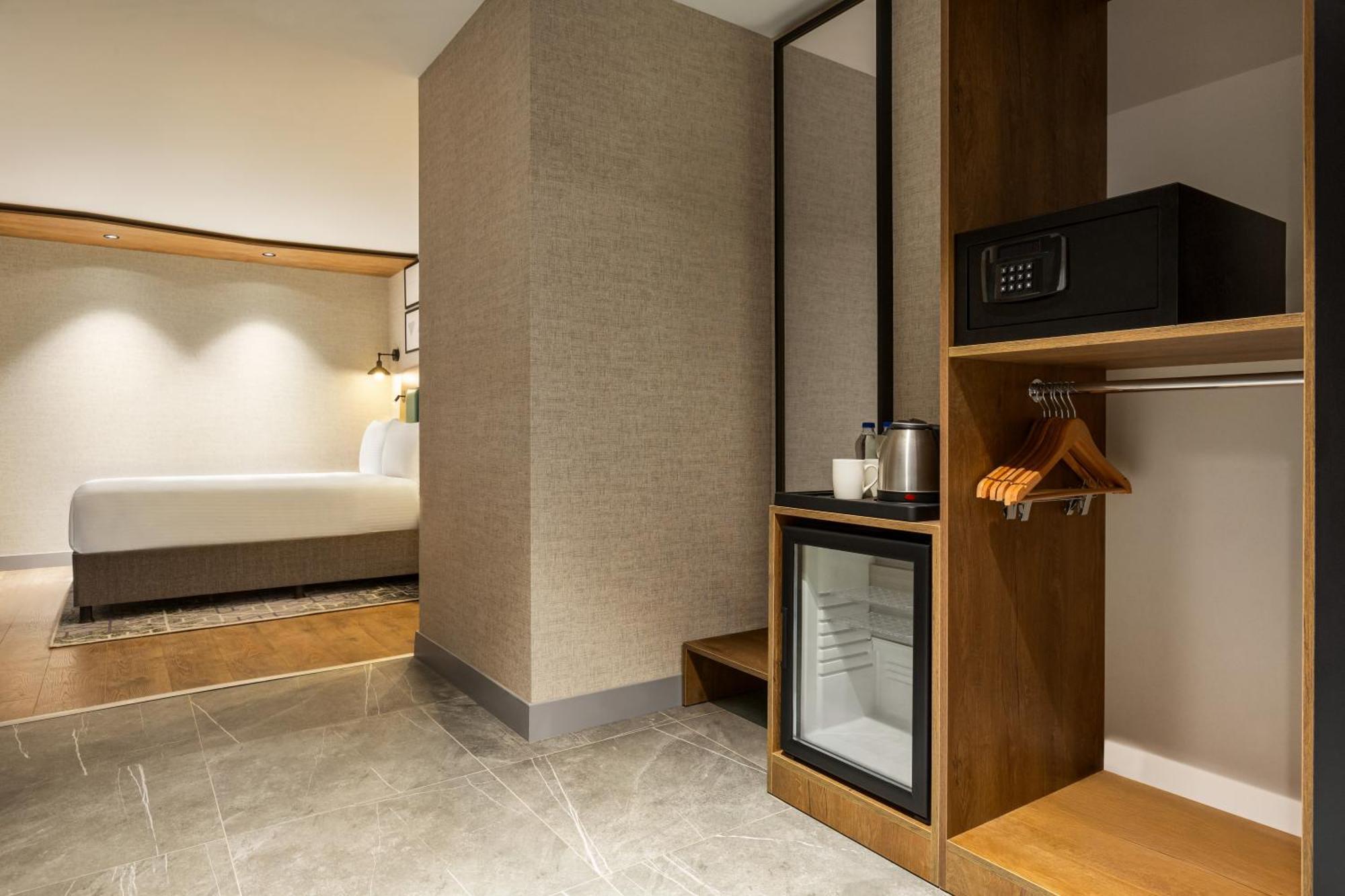 Ramada Encore By Wyndham Istanbul Arnavutkoy Exterior foto