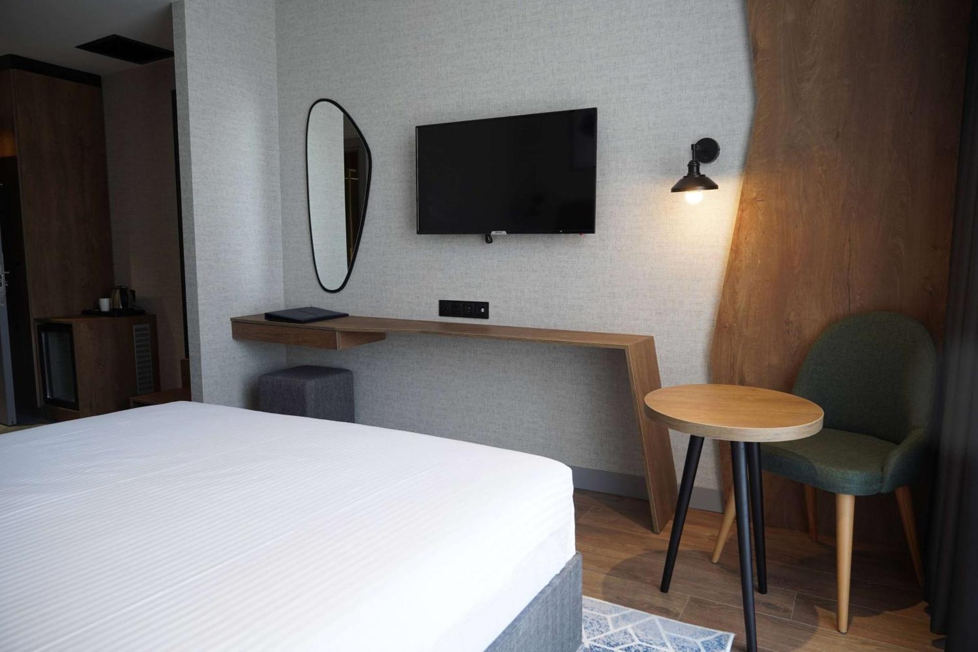 Ramada Encore By Wyndham Istanbul Arnavutkoy Exterior foto