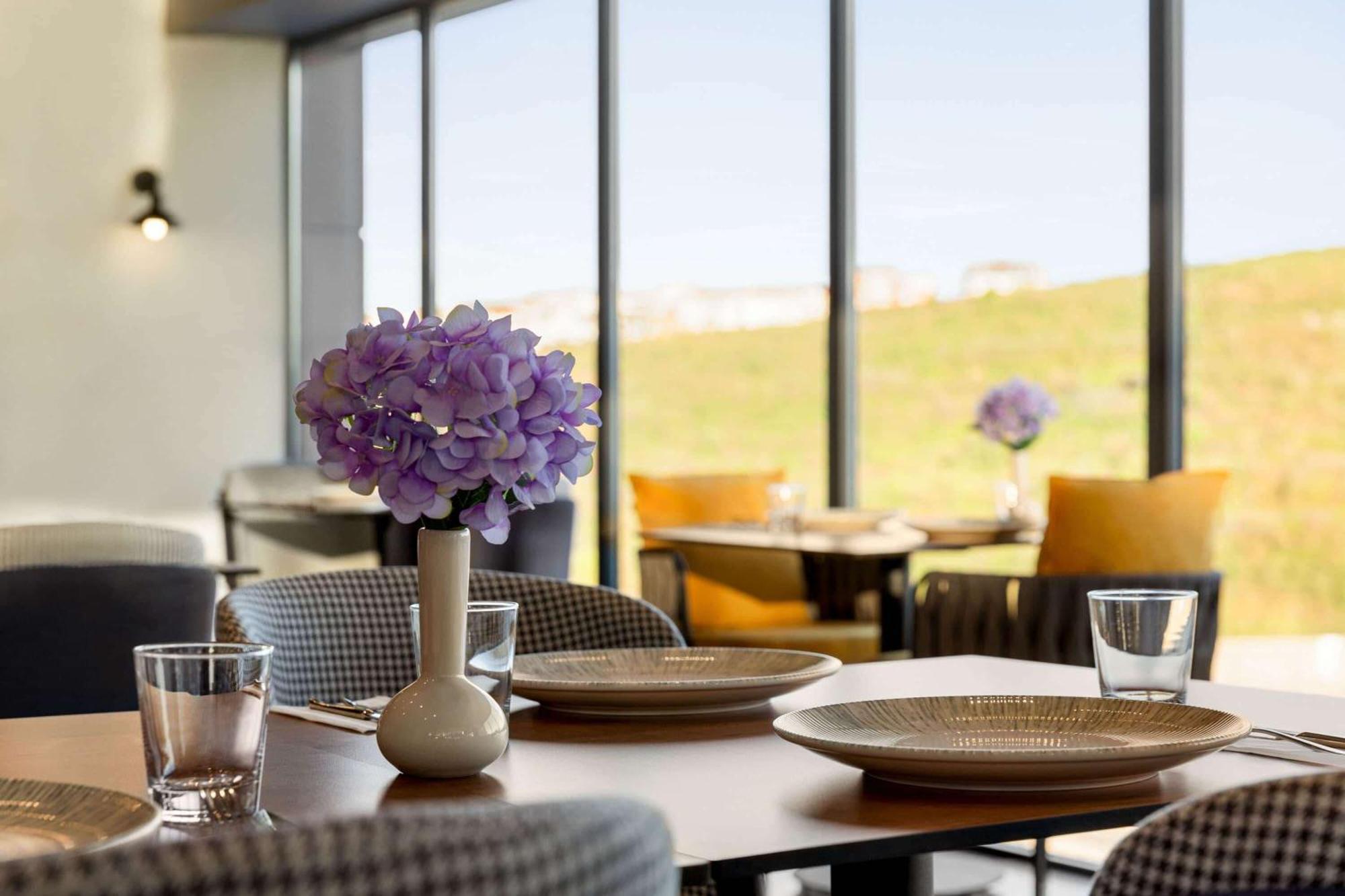 Ramada Encore By Wyndham Istanbul Arnavutkoy Exterior foto
