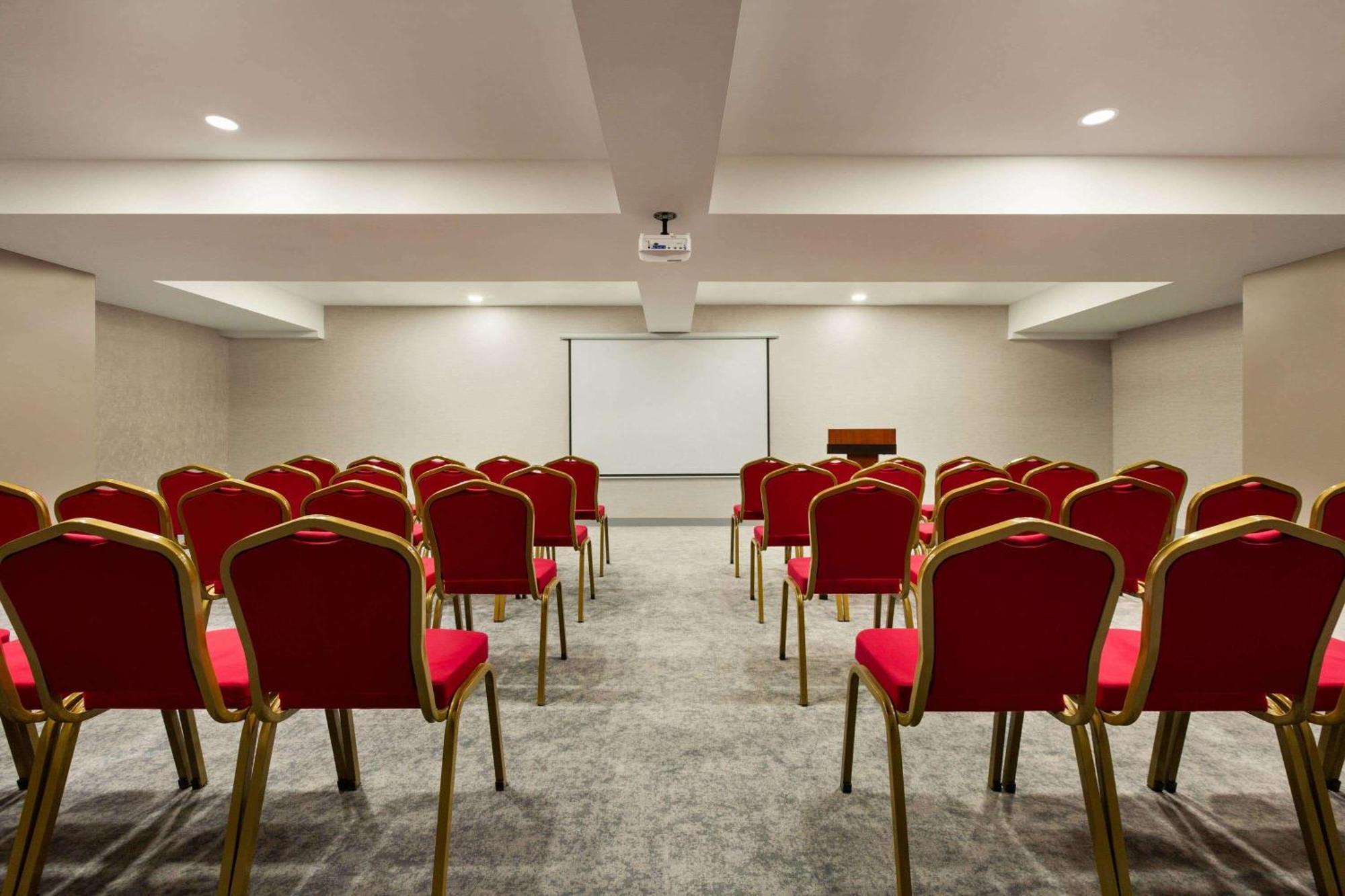 Ramada Encore By Wyndham Istanbul Arnavutkoy Exterior foto