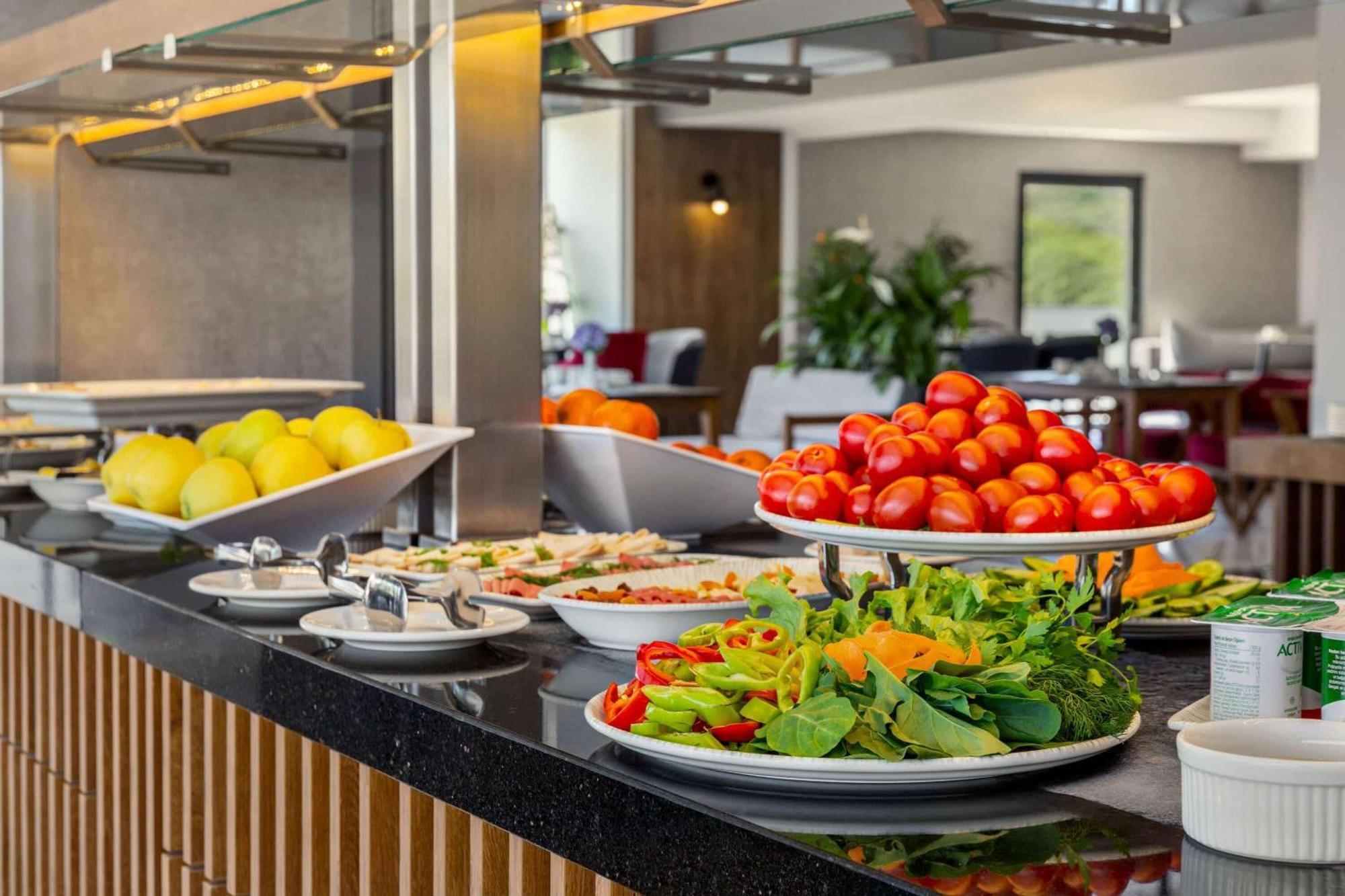 Ramada Encore By Wyndham Istanbul Arnavutkoy Exterior foto