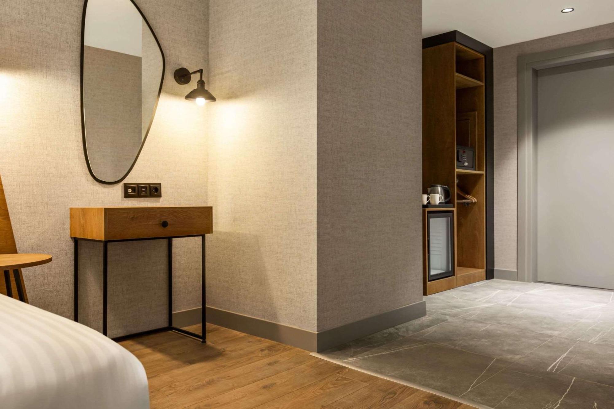 Ramada Encore By Wyndham Istanbul Arnavutkoy Exterior foto